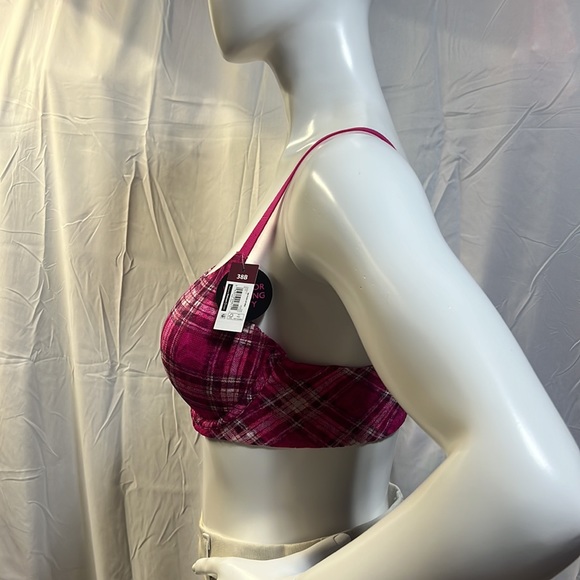 No Boundaries Junior's All Over Floral Lace Push Up Bra with Convertible Straps, - Picture 2 of 4